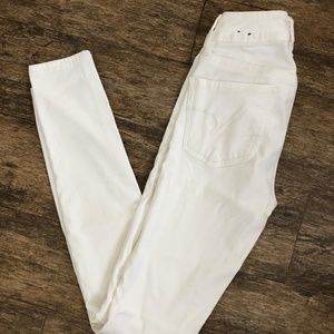 AMERICAN EAGLE SUPER SUPER STRETCH WHITE JEANS 0